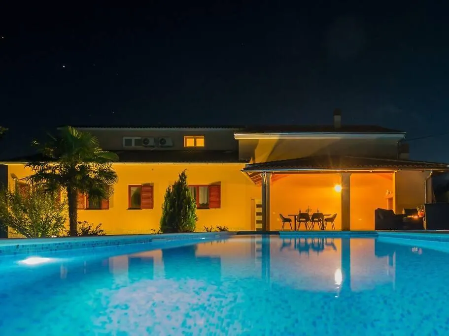 House Antonia By Istrialux Villa Svetvincenat