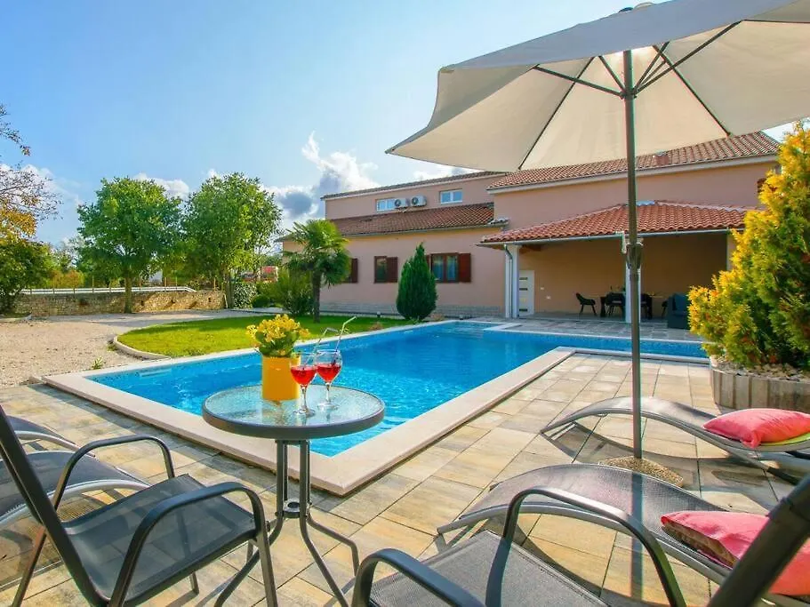 House Antonia By Istrialux Villa Svetvinčenat 0*,  Horvátország
