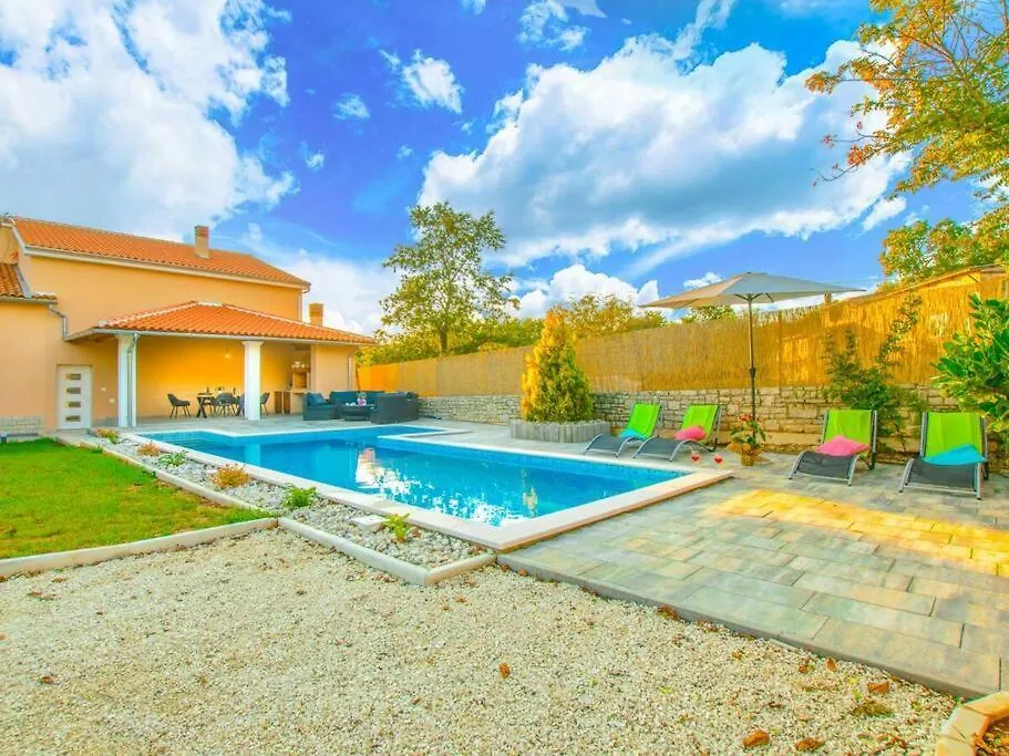 House Antonia By Istrialux Villa Svetvincenat
