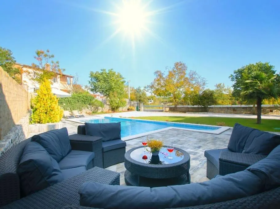 House Antonia By Istrialux Villa Svetvincenat